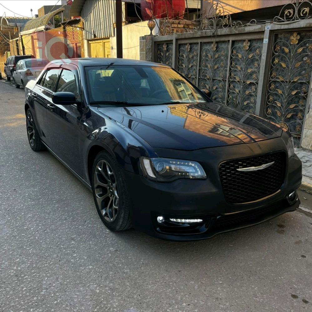 کرایسلەر 300